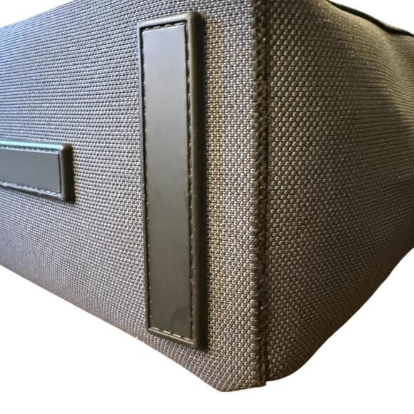 Rothy's The Handbag Crossbody Midnight Navy EUC - Picture 8 of 9